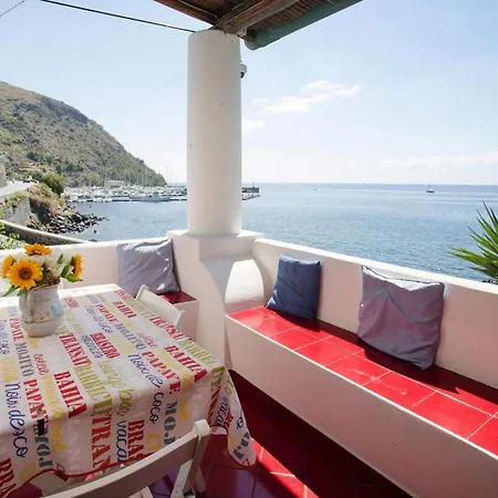 In * Lipari (Isola Lipari)
